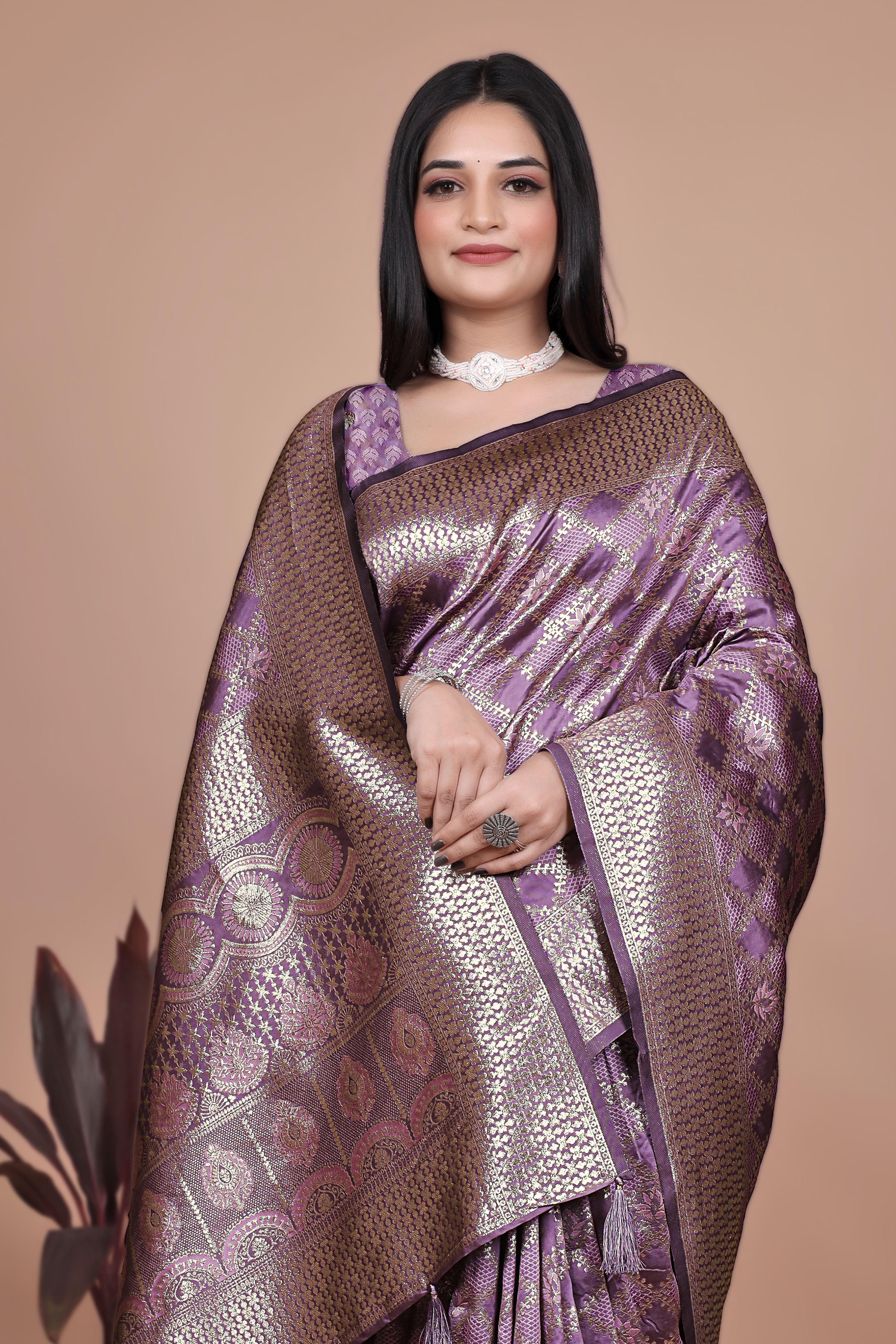 Banarasi Silk Saree with Golden Zari Elegance with 4 color ✨💚